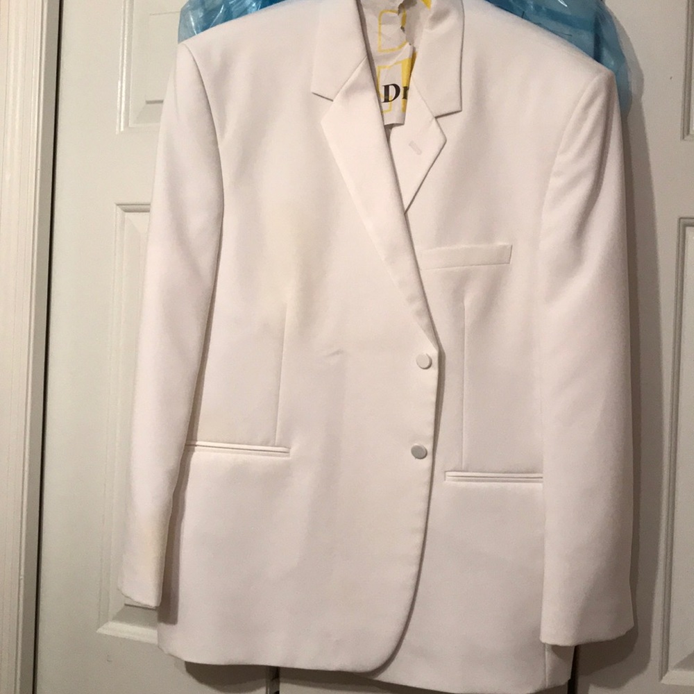 “Jean Yves" White Men's Jacket Size 52R